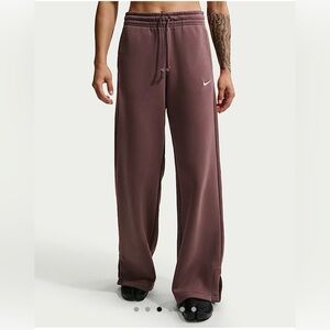 Nike Women’s Phoenix Fleece Sweatpants